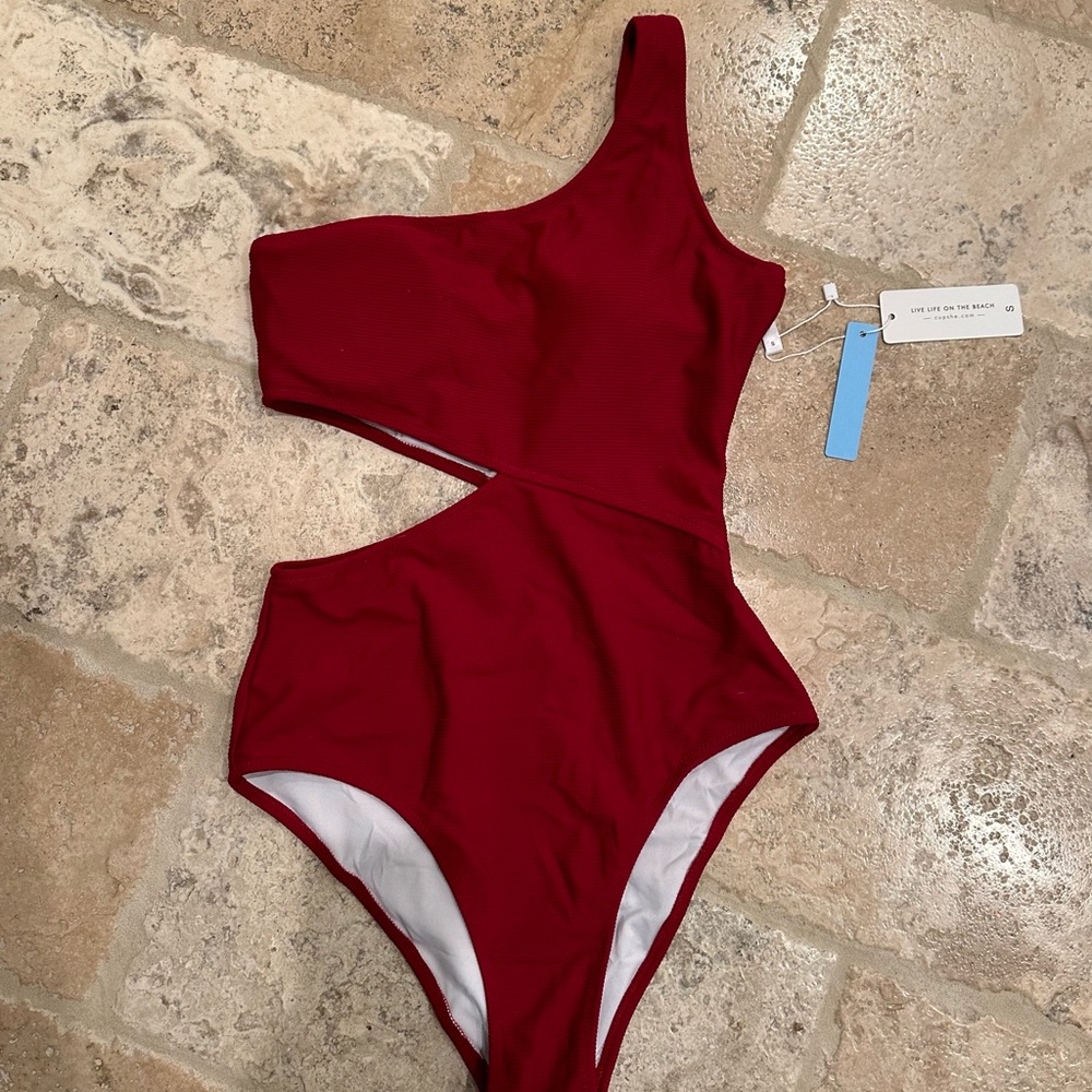 NWT Cupshe One Piece Dark Red Swimsuit, size small